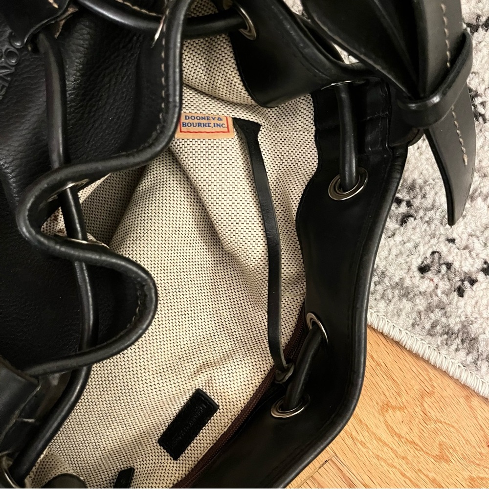 Euc Authentic Dooney & Bourke Drawstring Leather … - image 6